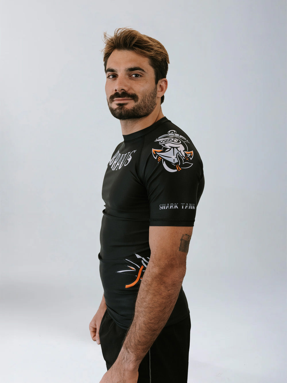 Rash Guard Shark Tank Manga Curta