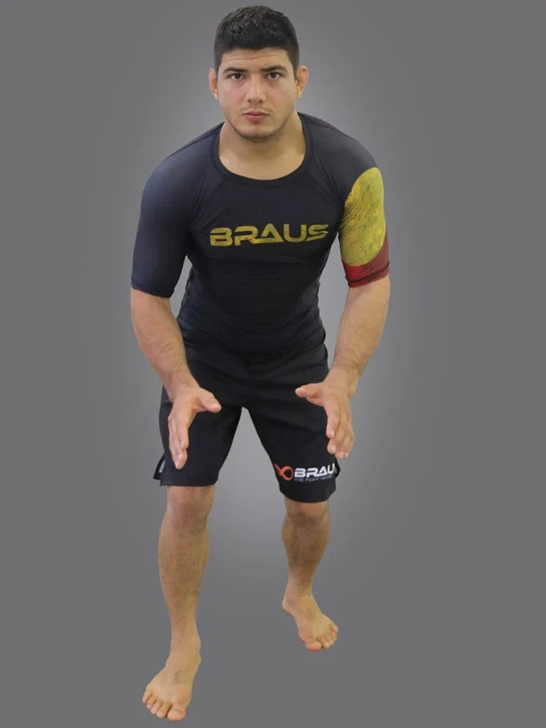 Rash Guard Bandeira Aboriginal No Gi Manga Curta