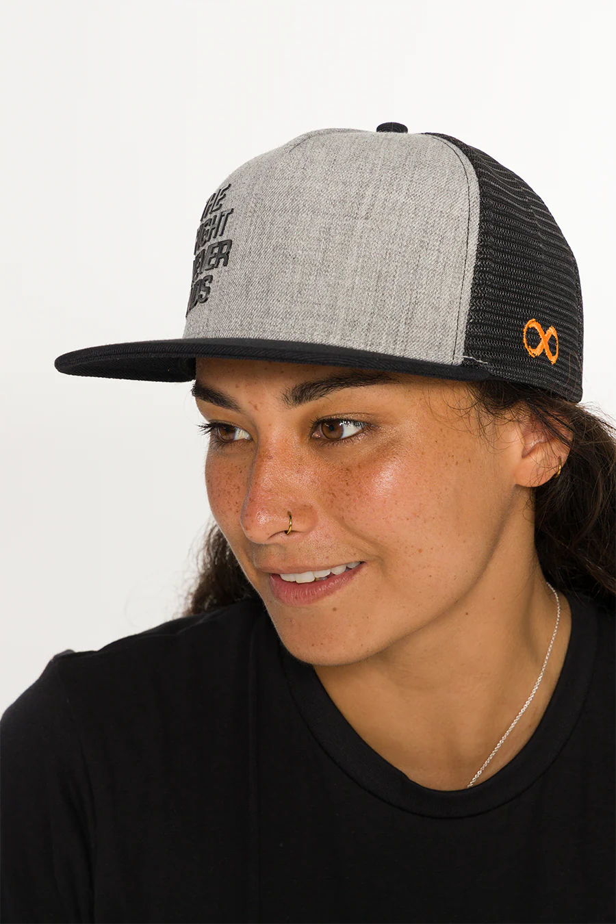 Boné Trucker Snapback Feminino The Fight Never Ends BRAUS - imagem 3